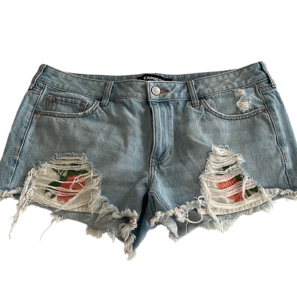 Express Low Rise Shorts - Picture 1 of 8
